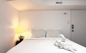 Simple & Tidy Private Rooms